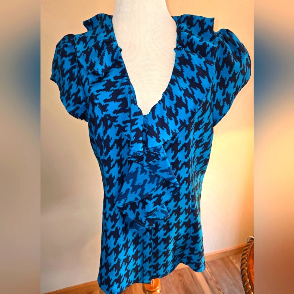 NWT Banana Republic Women's Sleeveless Ruffle Button-Up Blouse Size XL